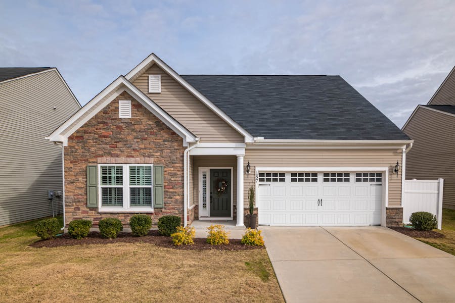 Single-Family property in Huntsville